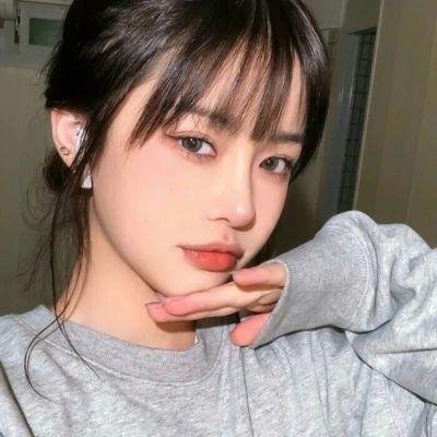 乐坛天后深夜共进晚餐，一夜之间内幕曝光，经纪人连夜公关